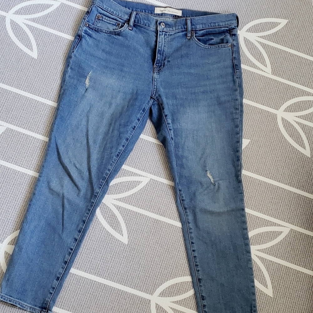 GAP Relaxed Girlfriend cut Jeans